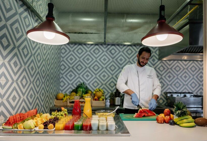 ホテル Paralos Lifestyle Beach Adults Only