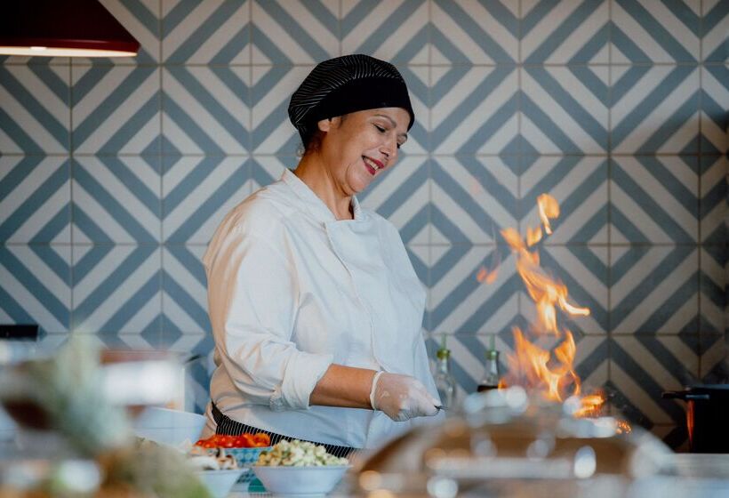 ホテル Paralos Lifestyle Beach Adults Only