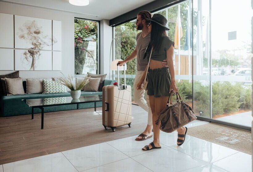 ホテル Paralos Lifestyle Beach Adults Only