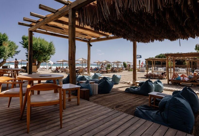 ホテル Paralos Lifestyle Beach Adults Only