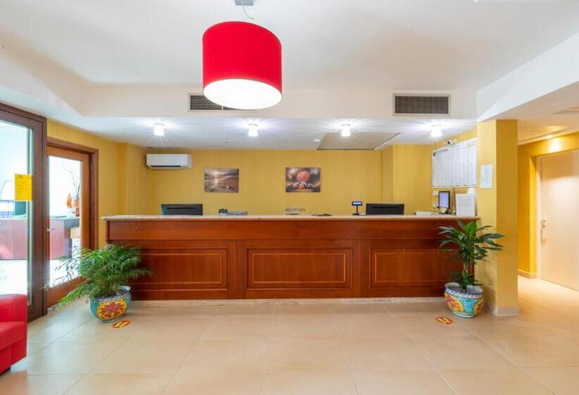 Отель Prince Franklyn