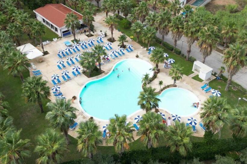 Отель Prince Franklyn