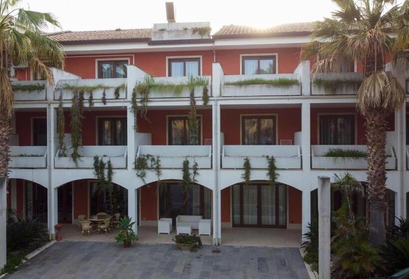 Отель Prince Franklyn