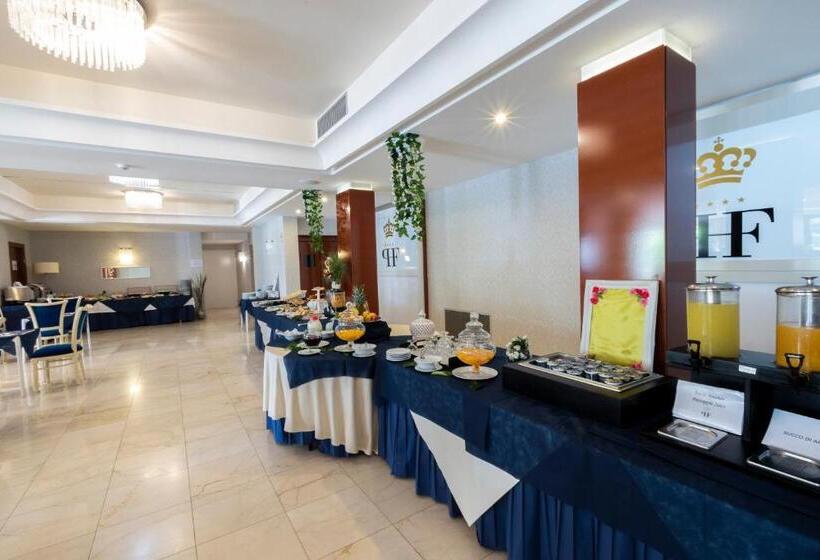 Отель Prince Franklyn