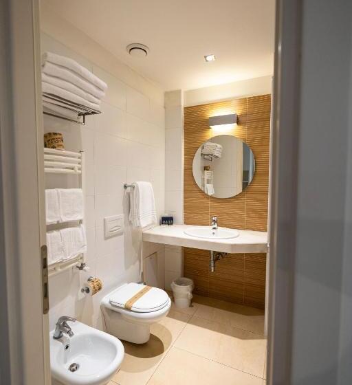 Отель Prince Franklyn