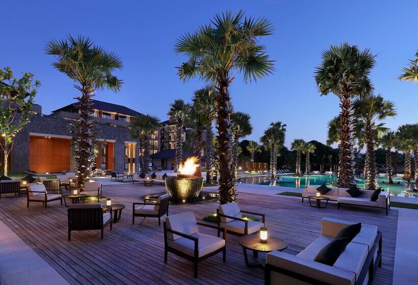 Отель Radisson Blu Bali Uluwatu