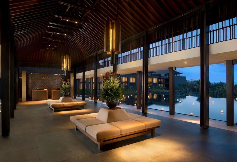 Отель Radisson Blu Bali Uluwatu