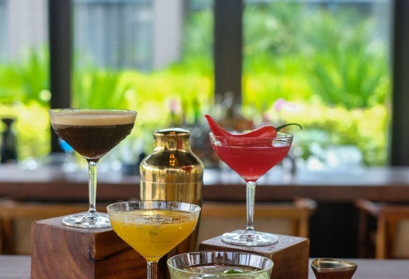 Отель Radisson Blu Bali Uluwatu