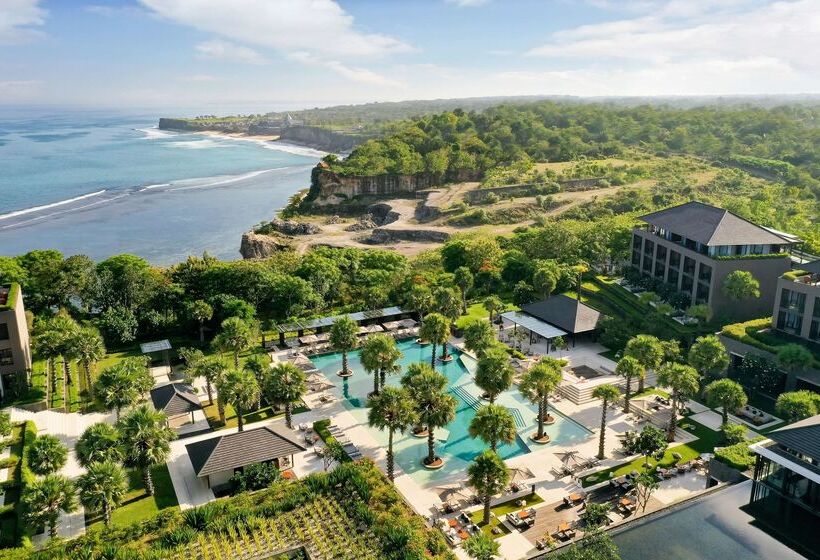 Отель Radisson Blu Bali Uluwatu