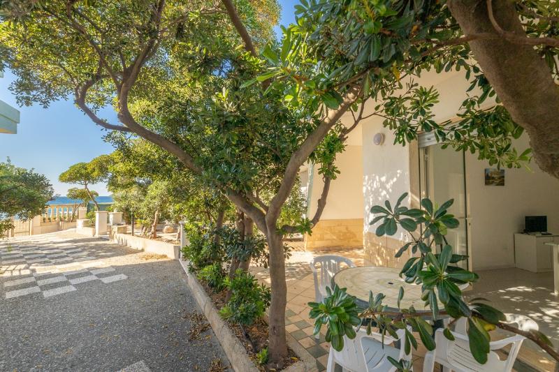 בית מלון כפרי Residence La Caletta