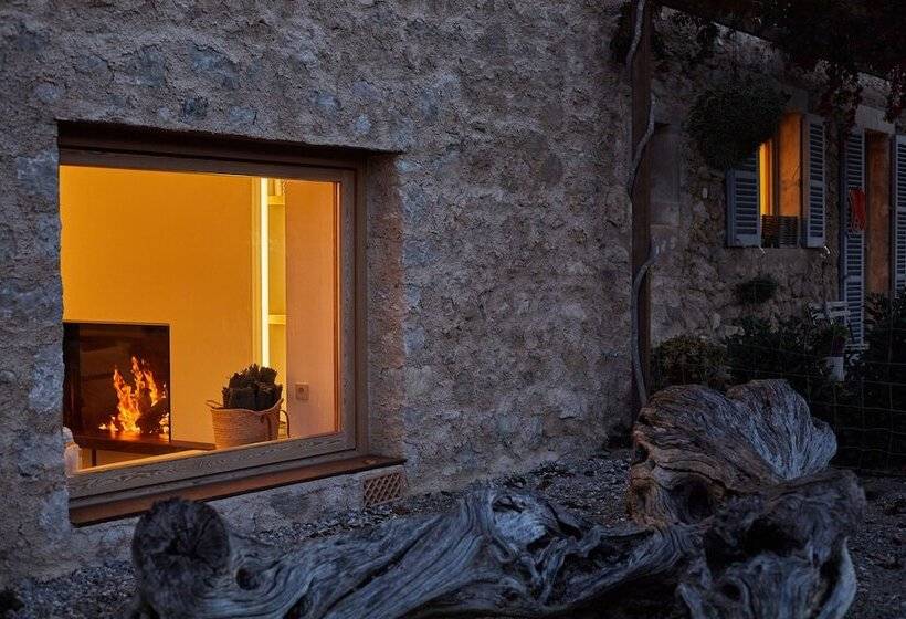 田舎風ホテル Finca Sestelrica