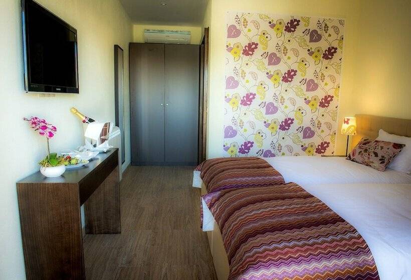 田舎風ホテル Kazas Do Serado