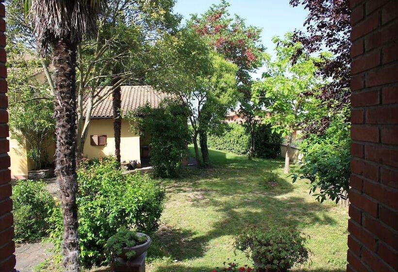 בית מלון כפרי Un Petit Paradis