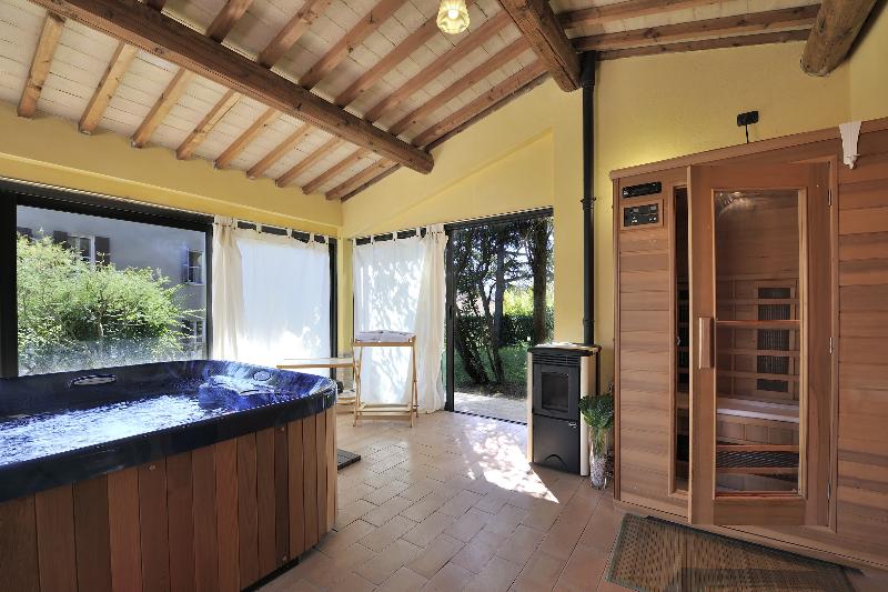 בית מלון כפרי Un Petit Paradis