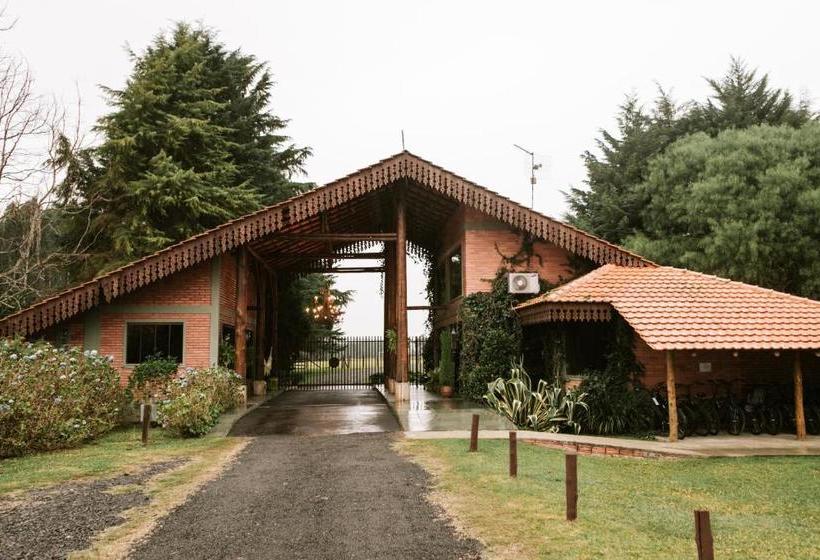 Отель Virá Charme Resort