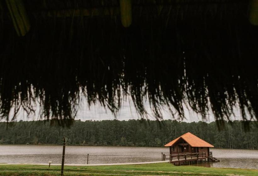 Отель Virá Charme Resort