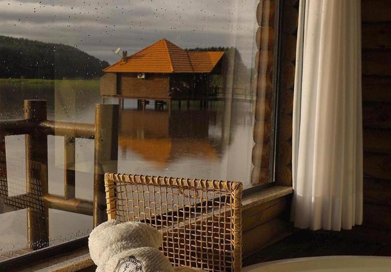 Отель Virá Charme Resort