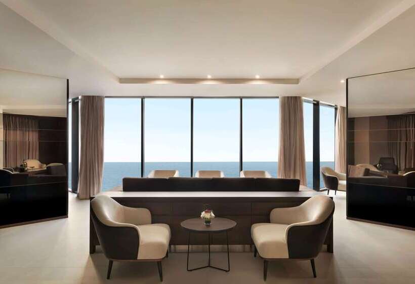 호텔 Wyndham Garden Ajman Corniche