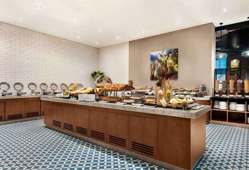 호텔 Wyndham Garden Ajman Corniche