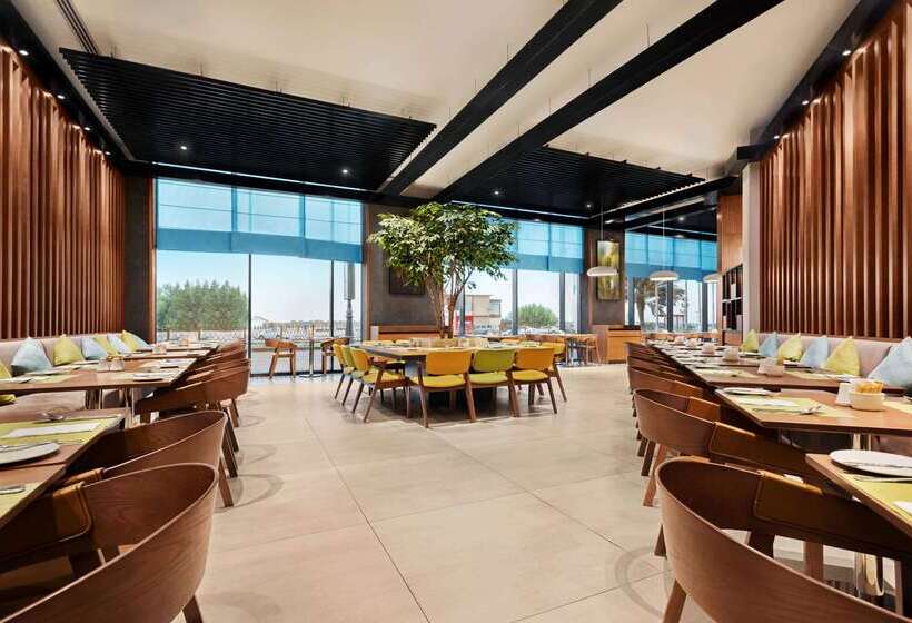 호텔 Wyndham Garden Ajman Corniche