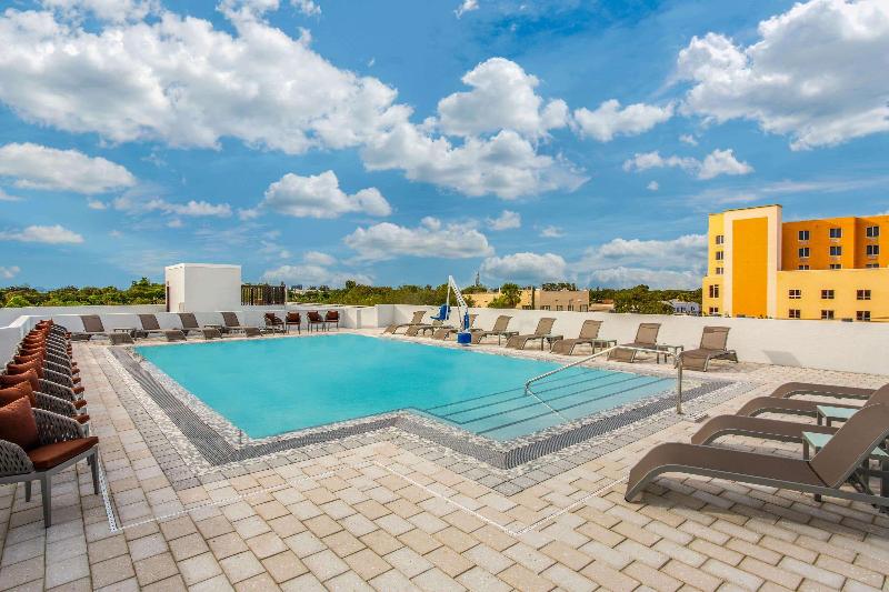 هتل Wyndham Garden Ft Lauderdale Airport & Cruise Port