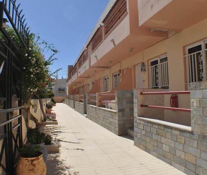 酒店 Zouboulia Apartments