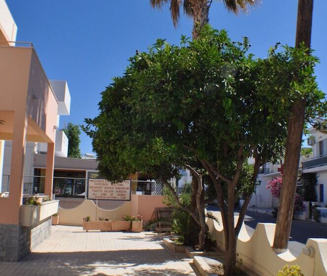 هتل Zouboulia Apartments