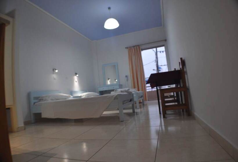 هتل Zouboulia Apartments