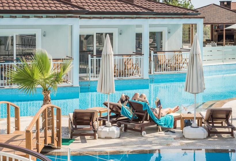 Mozaik Swim Up Hotel And Apartments