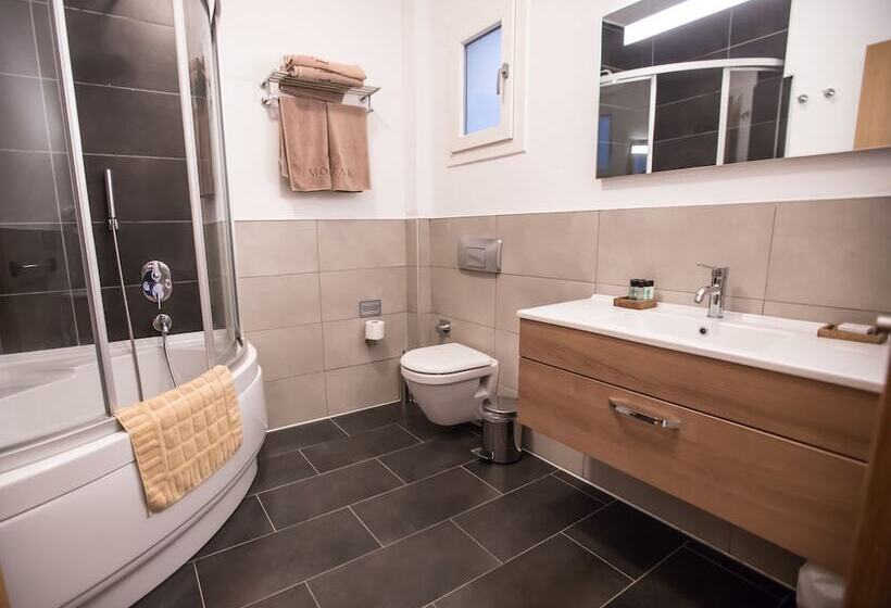 Mozaik Swim Up Hotel And Apartments