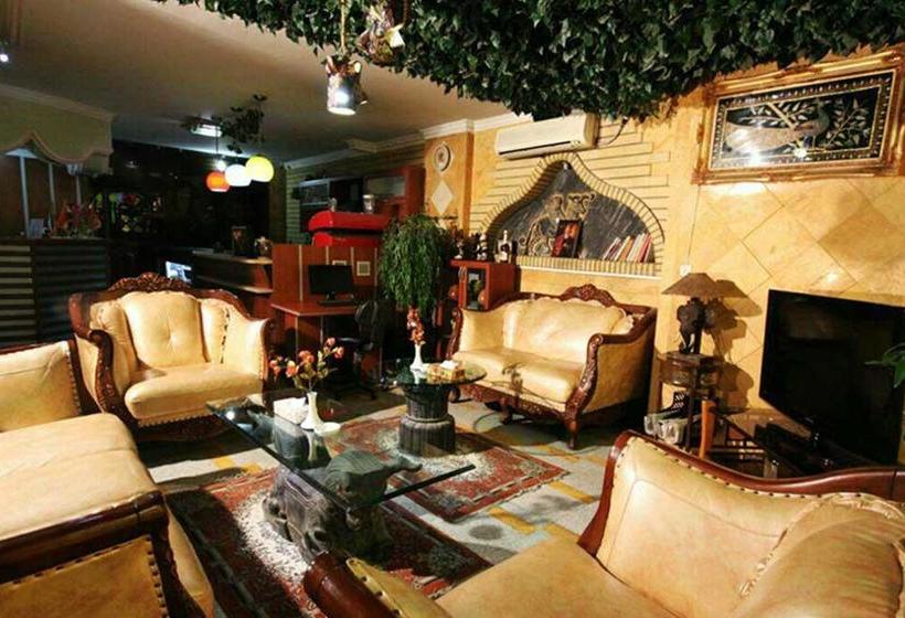 Pars Apartment Hotel