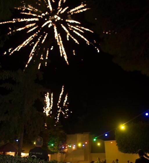 Sundance Apartments & Suites