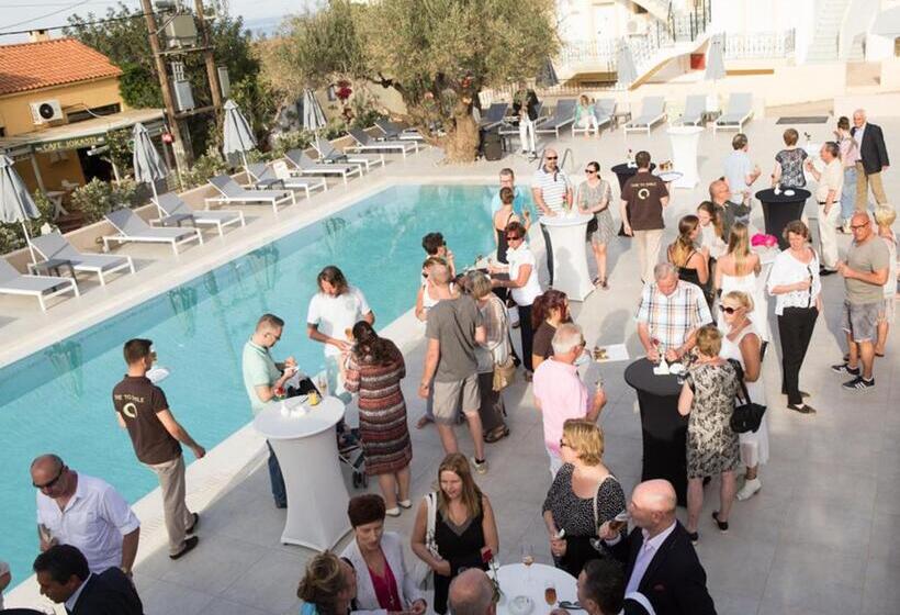 Sundance Apartments & Suites