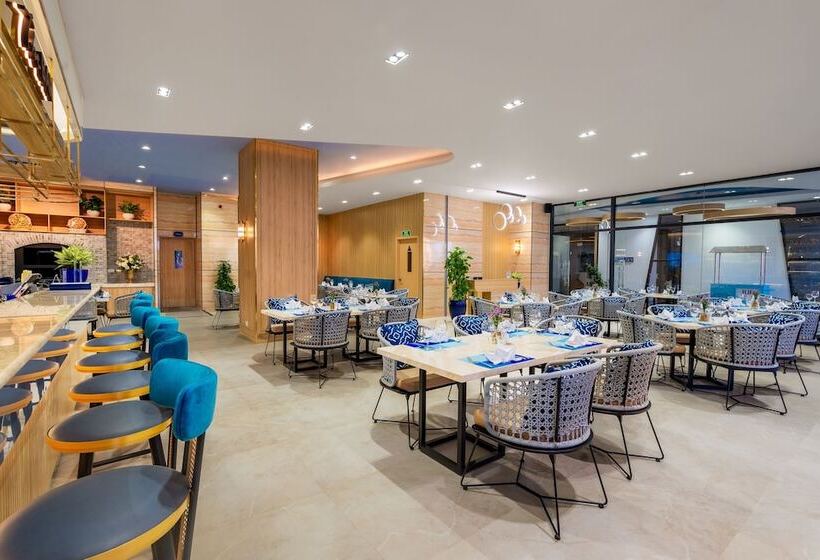 هتل Tui Blue Nha Trang