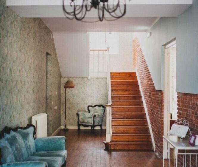 Alamar Salinas   Hostel