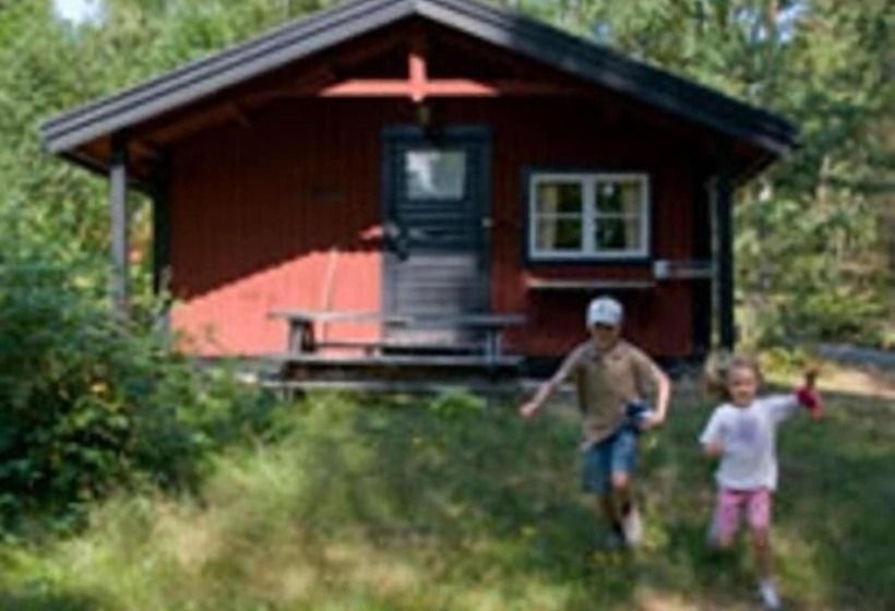 Общежитие Grinda Stugby Och Sea Lodge Pensionat Med Kost & Logi