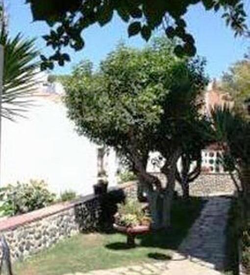 הוסטל Hostal Casa Torrent