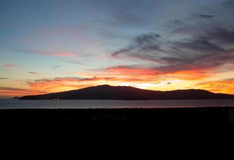 فندق صغير Moradia Familiar Novavista   T3