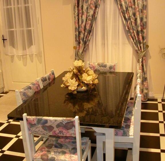 فندق صغير Moradia Familiar Novavista   T3