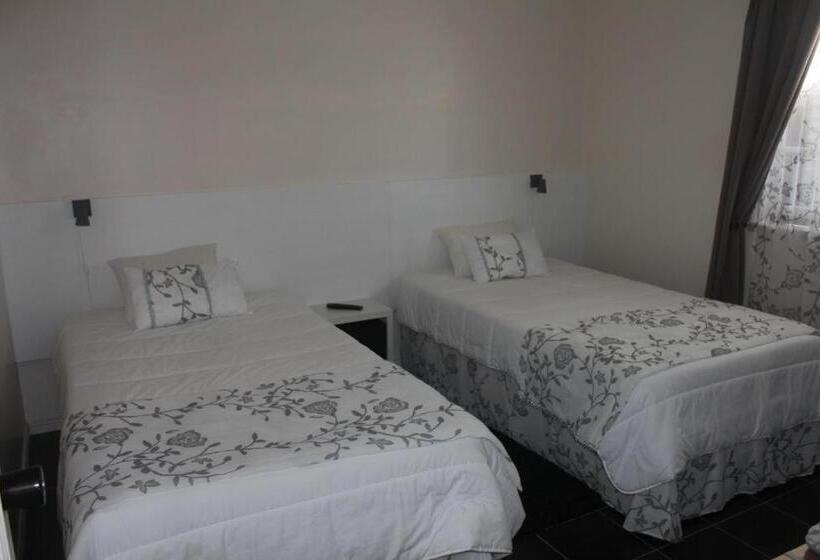 فندق صغير Moradia Familiar Novavista   T3