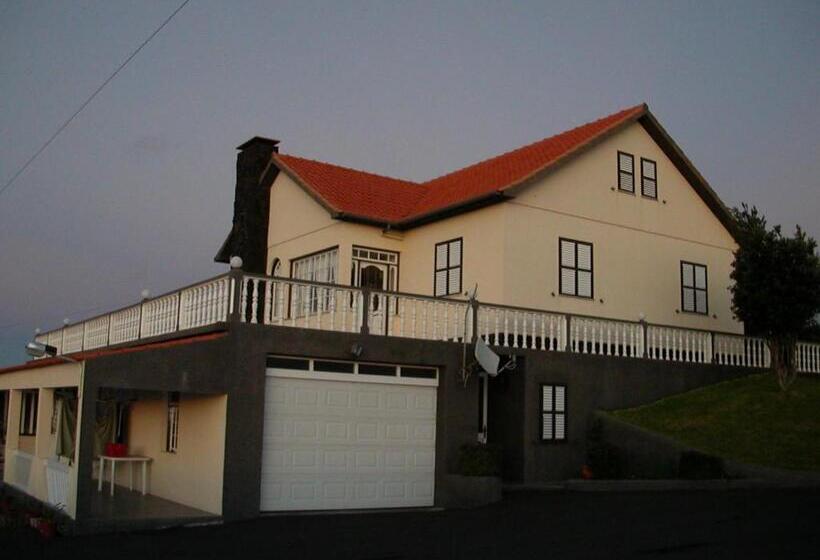 فندق صغير Moradia Familiar Novavista   T3