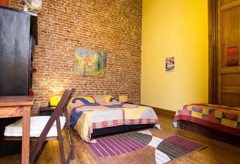 הוסטל Casa Vegana