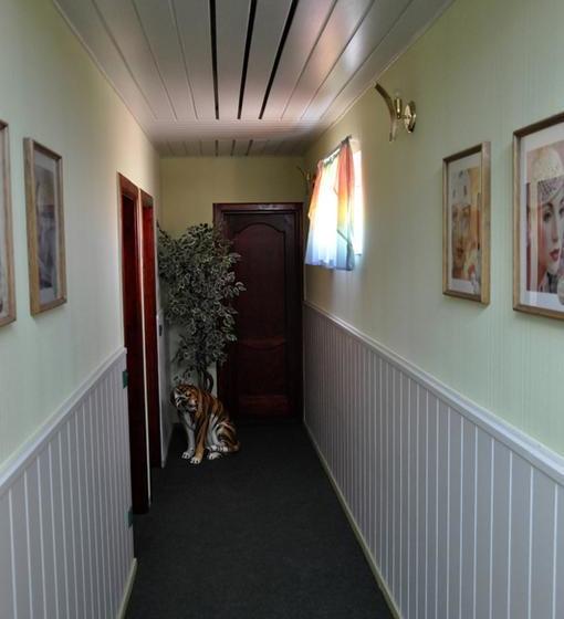 مبيت وإفطار Anna Panzió