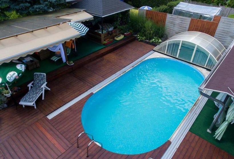 ベッドアンドブレックファースト Anna Panzió