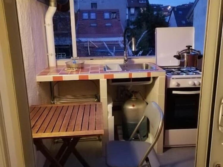 Bed and Breakfast Chalet De Paris