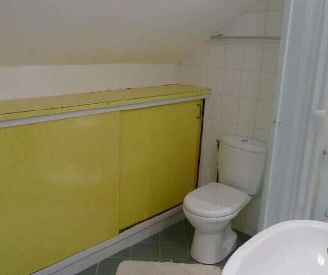 Bed and Breakfast Chalet De Paris