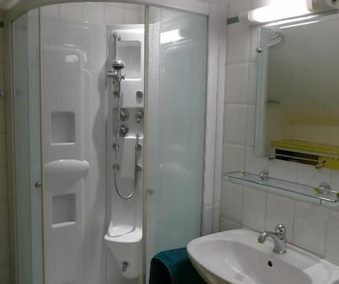 Bed and Breakfast Chalet De Paris