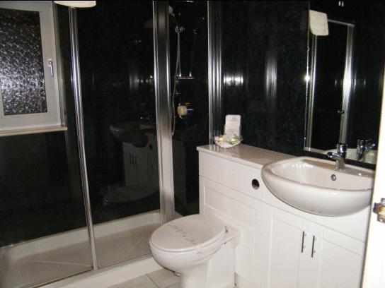 צימר Eastcote Luxury Guest House