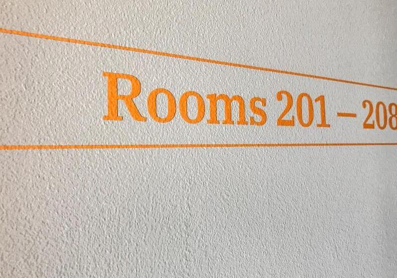 تختخواب و صبحانه Jazz Hotel Ascona