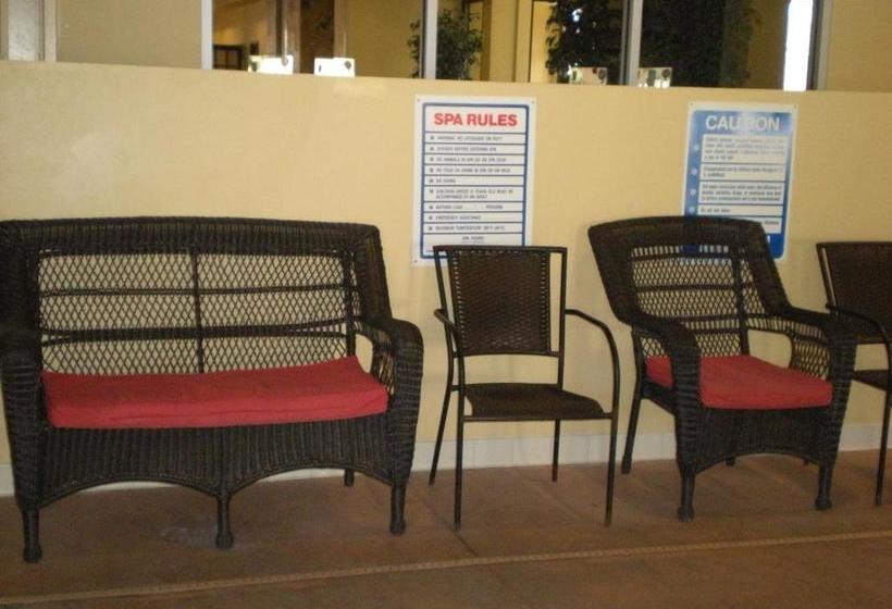 Clarion Hotel & Conference Center